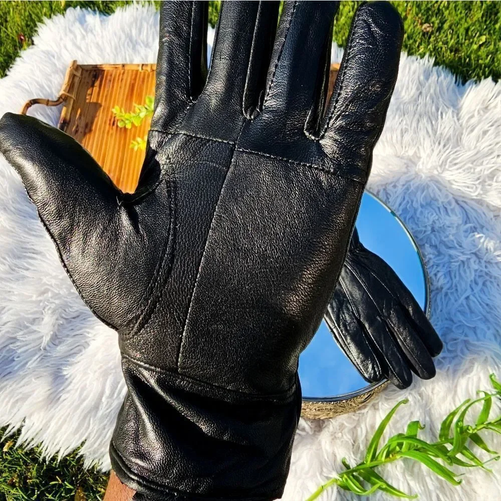 VTG Classic John Kent Leather Blend, Snap Closure Cuff Gloves.